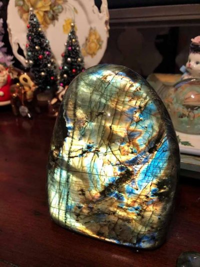 Labradorite.jpg