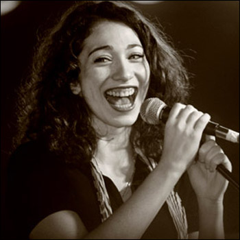260106_regina_spektor_05_350x350.jpg